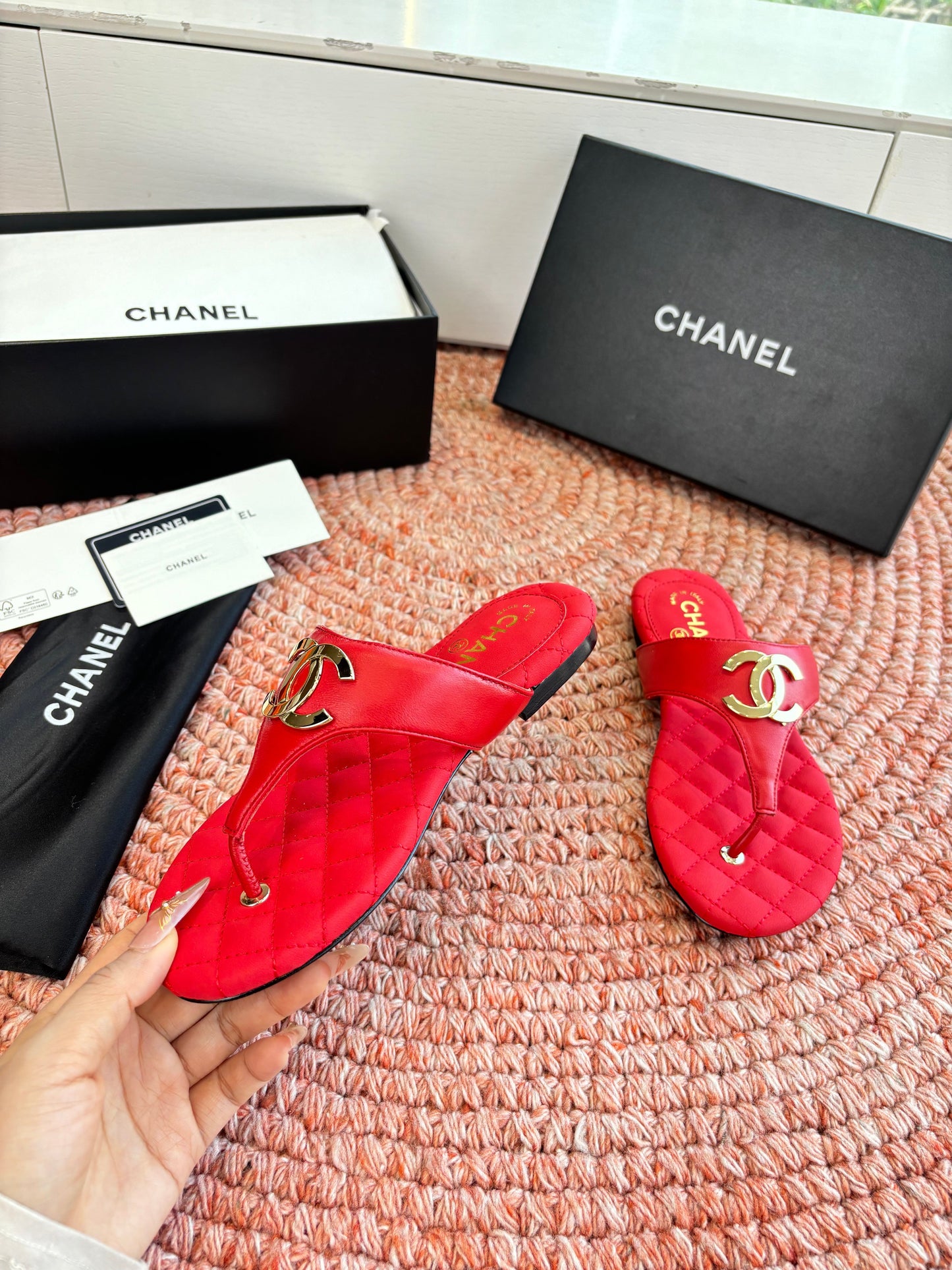 CC 26s Thong Sandals Red Sheepskin 648260