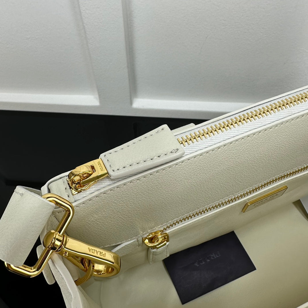Prada 2026 Galleria Saffiano Bag 32cm Calfskin