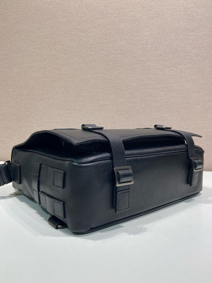 Prada 2026 Messenger Bag 34cm Black Leather