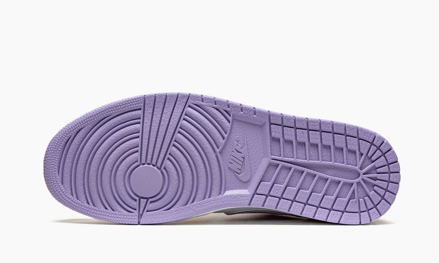 Air Jordan 1 Low SE Arctic Punch Sneakers - Streetwear Essential