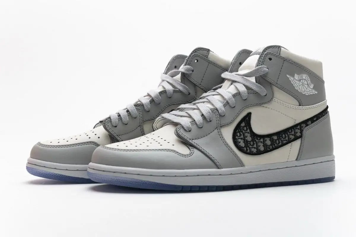 Air Jordan 1 Retro High Dor Sneakers - Cushioned Stride
