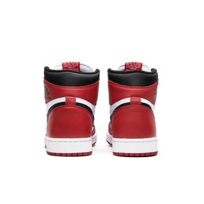 Air Jordan 1 Retro High OG Chicago 2015 555088-101 Sneakers - Signature Series