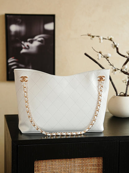 Chanel 2026 Tote Bag 38cm Lambskin