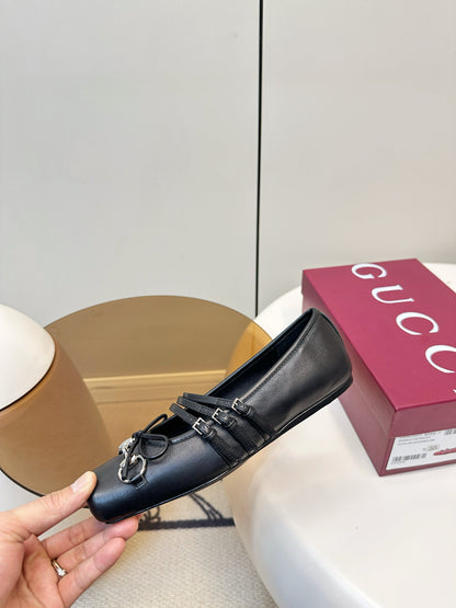 GG 26SS Ballet Flats Black Sheepskin 645707