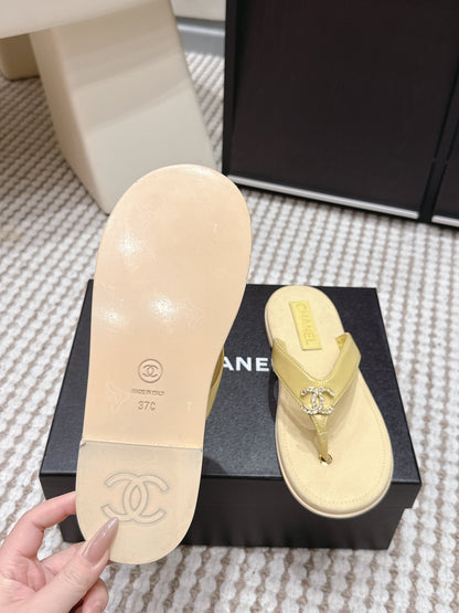 CC 26s Thong Sandals Yellow Suede Sheepskin 632354