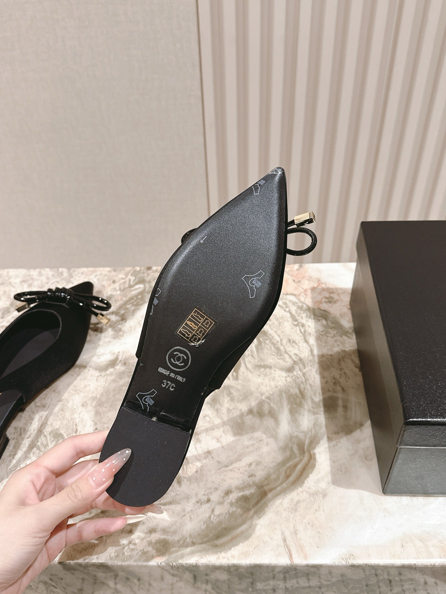 CC 26s Slingback Flat Black Satin Sheepskin 658477