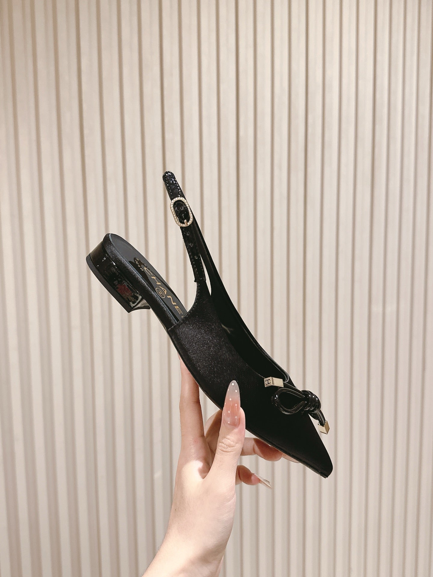 CC 26s Slingback Flat Black Satin Sheepskin 658477