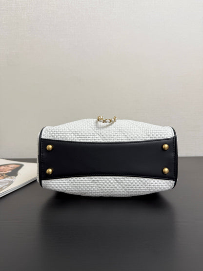 Chanel 2026 Hobo Bag 22cm Woven Leather