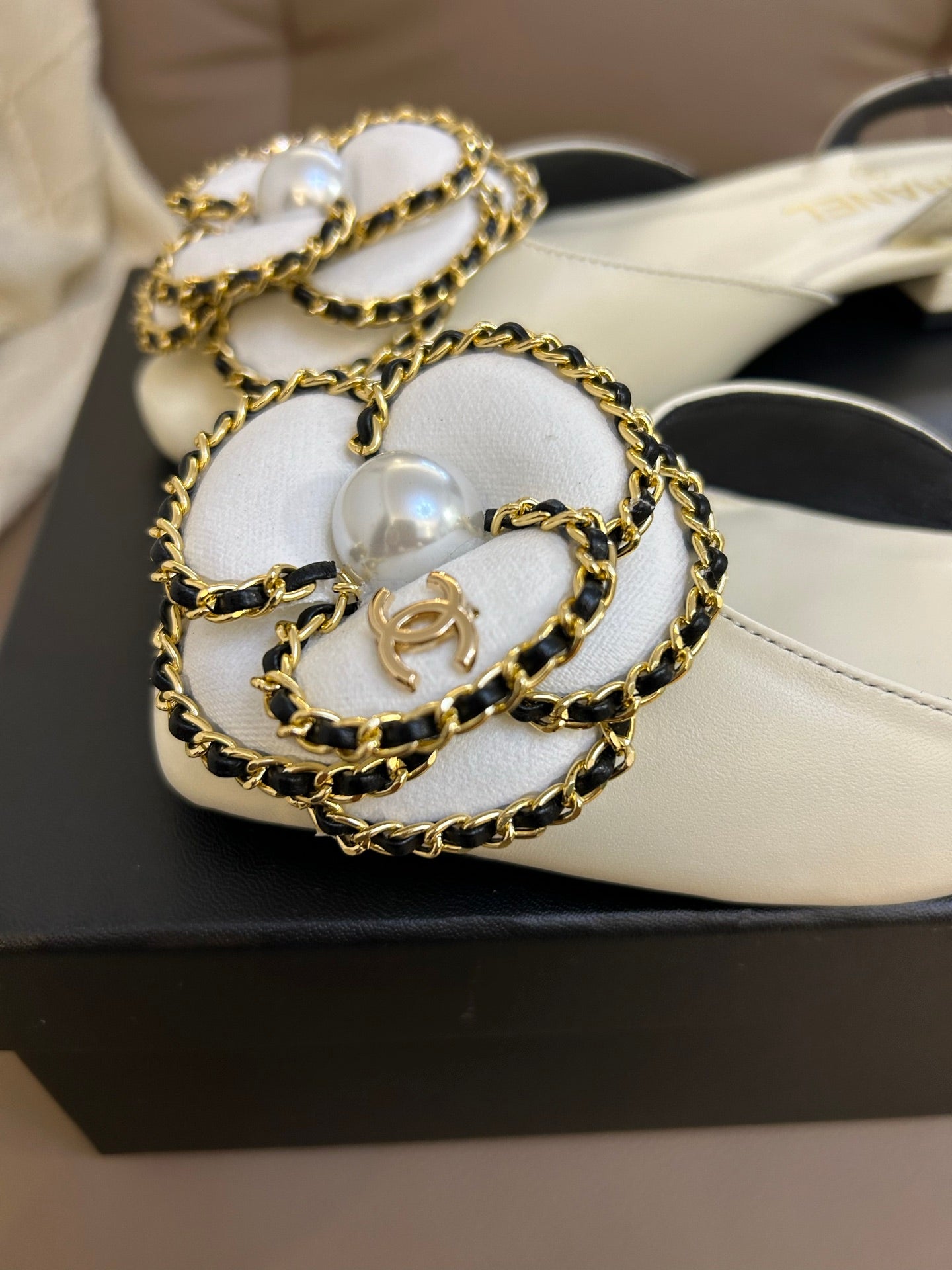 Chanel 2026 Slingback Ballets Flats Camellia Flower Ornament Sheepskin 779282