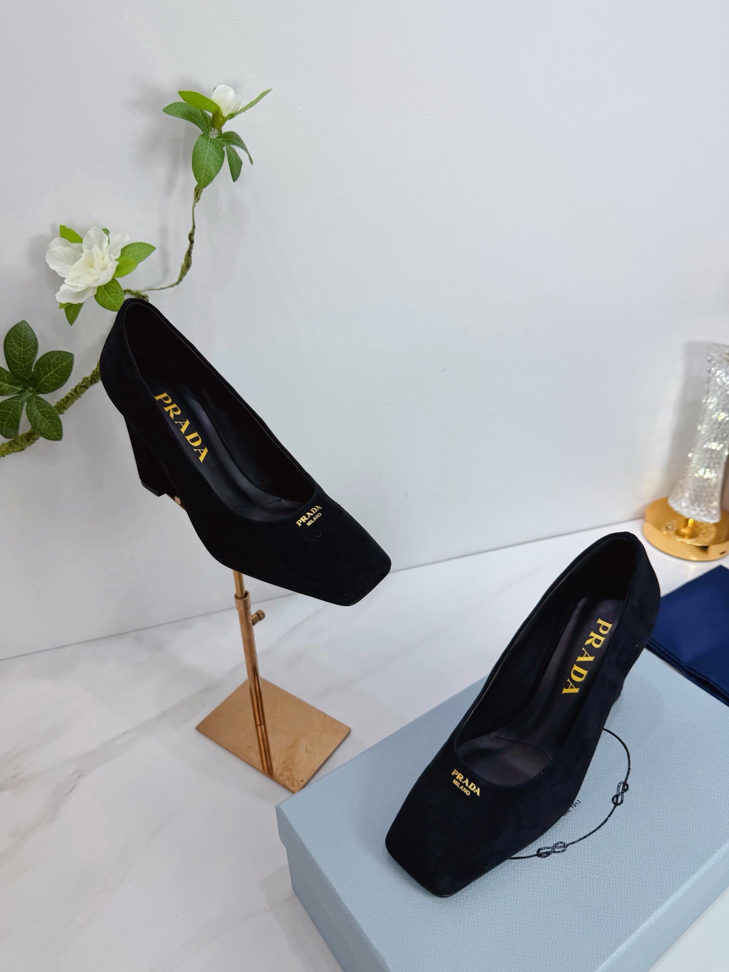 PRA 26SS Square-toe Block Heels  85 Black Suede 592360