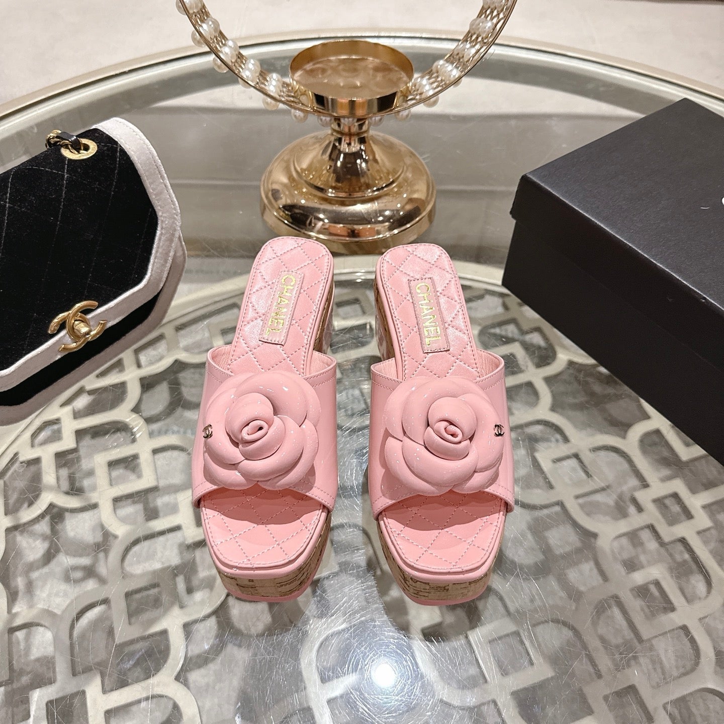 CC 26s Camellia Platform Slippers 65 Pink Patent Leather 627045
