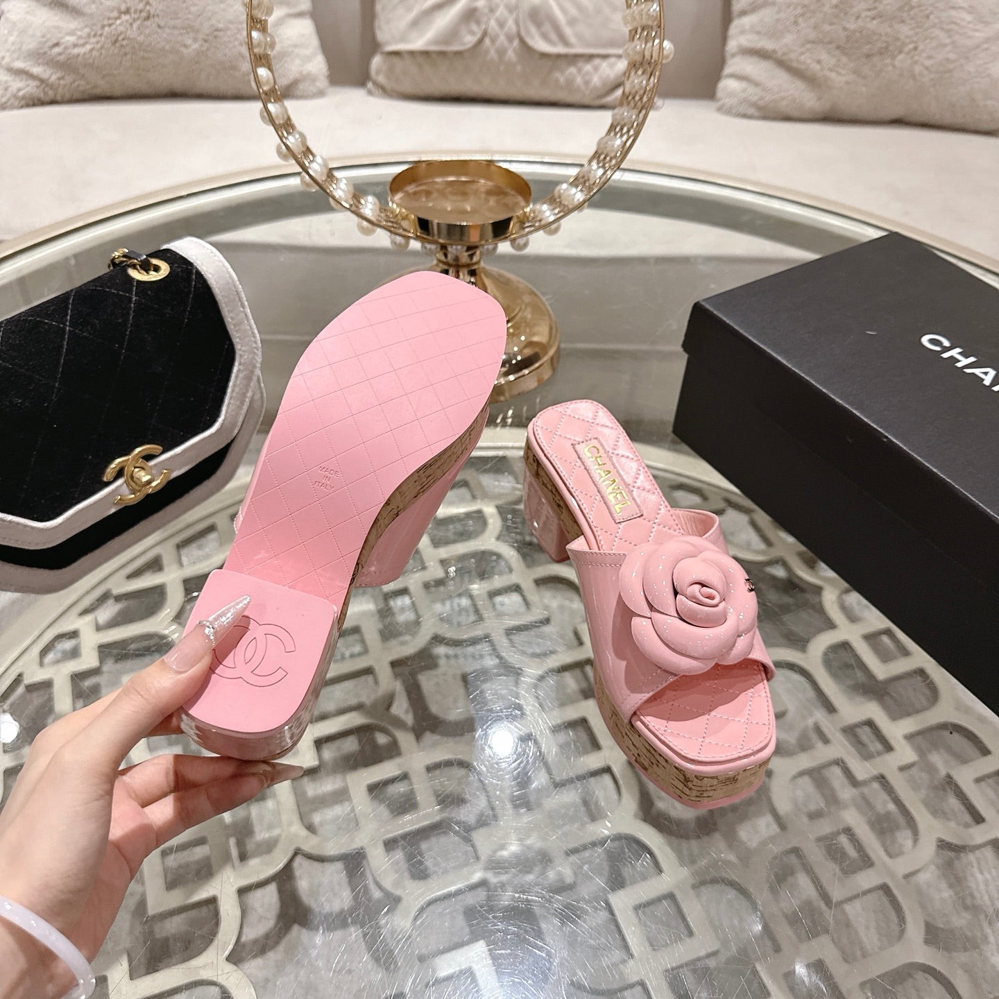 CC 26s Camellia Platform Slippers 65 Pink Patent Leather 627045