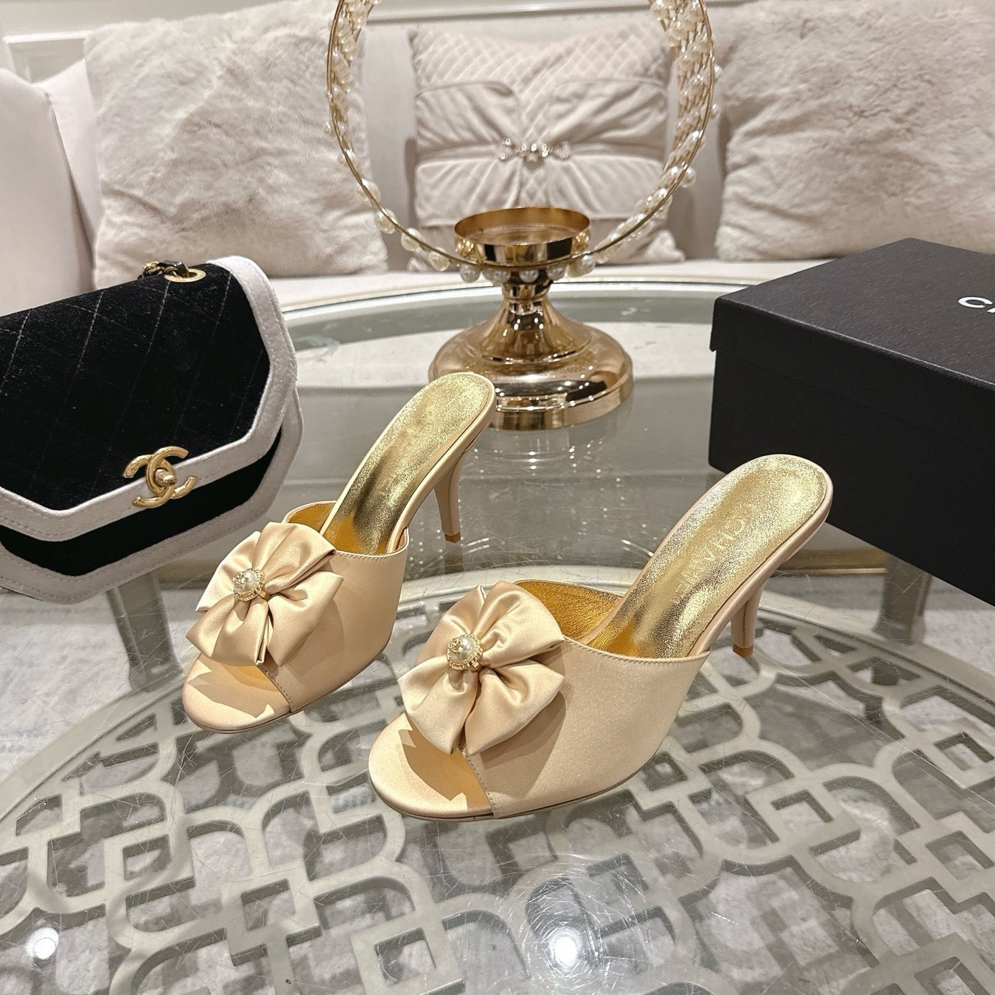 CC 26s Camellia High-Heeled Slippers Sheepskin