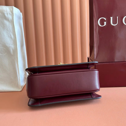 Gucci 2026 Siena Bag 25.5cm Red Gold Leather 277141