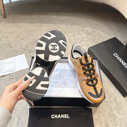 CC 26s Sneaker Caramel Brown Suede 647434