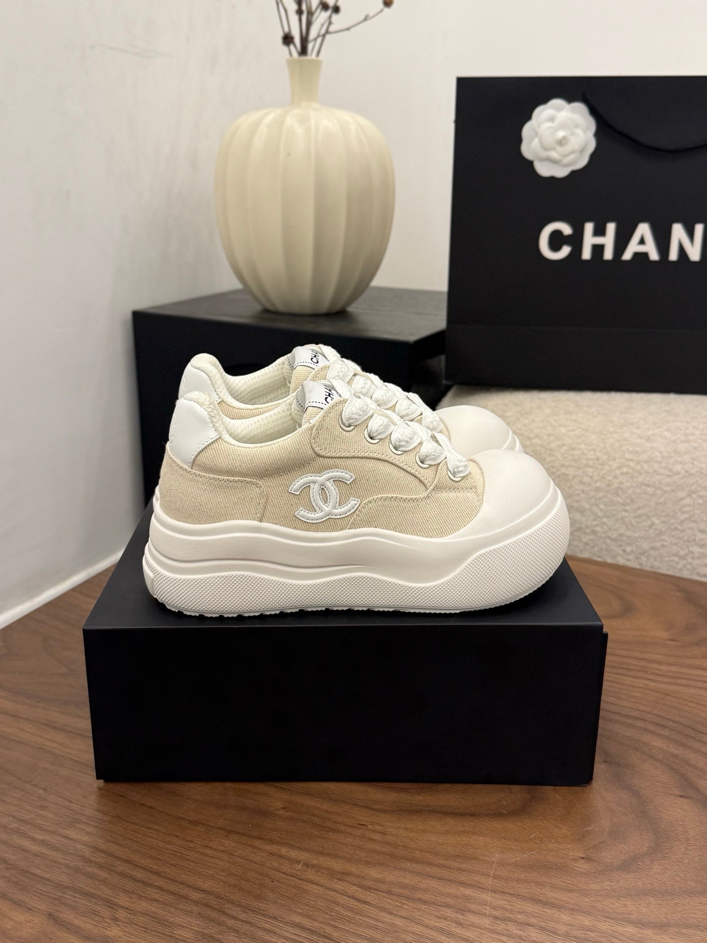CC 26s Casual Sneaker Beige White Canvas Leather 183589
