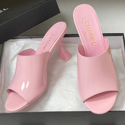 CC 26 Sandal Patent Leather