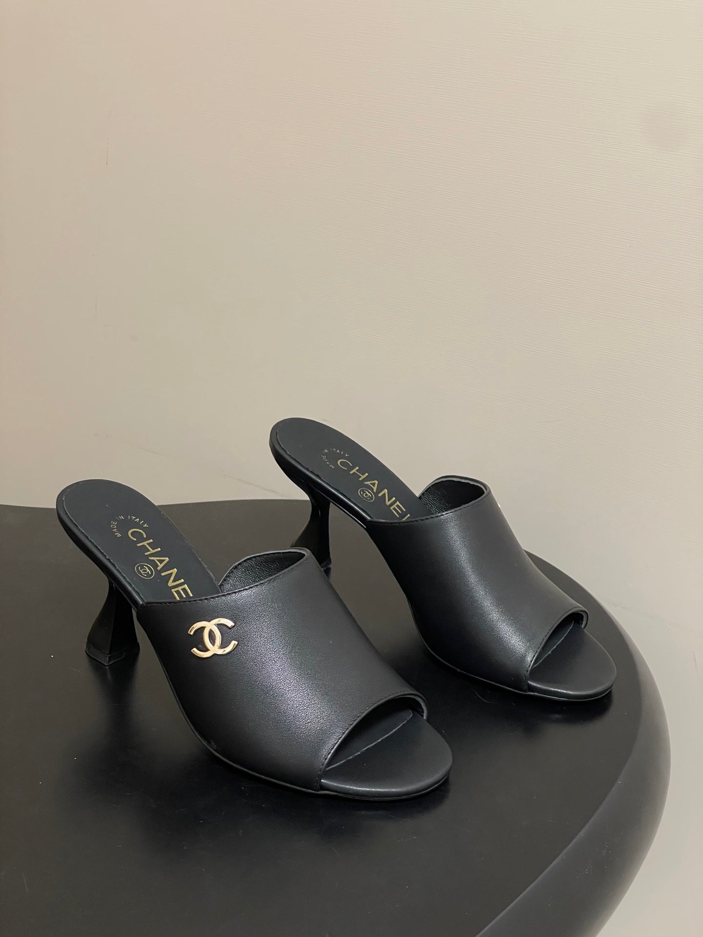 CC 26 Sandal Black Lambskin 593324