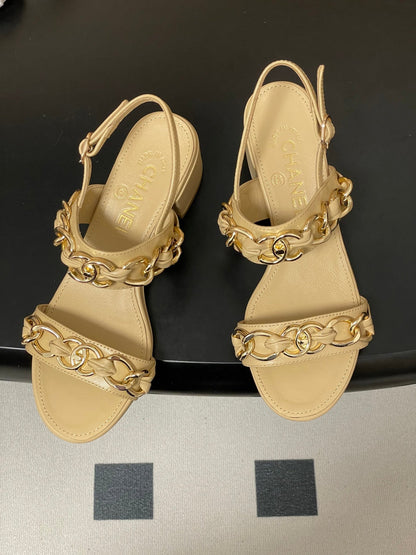 CC 26s Buckle Chain Sandals 55 Beige Sheepskin 649472