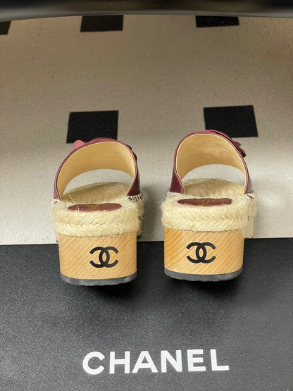 CC 26s Camellia Slippers Beige Burgundy Rope Smooth Leather 649399