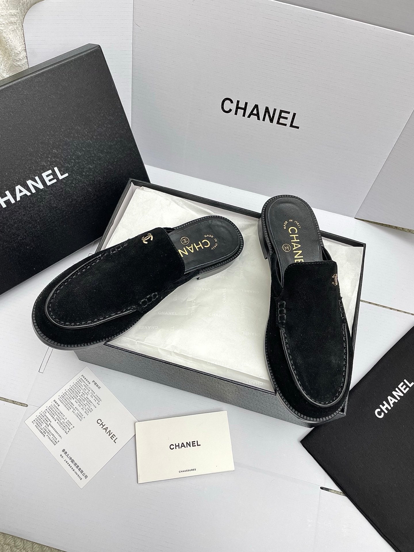 CC 26s Double C Mule Black Suede 645302