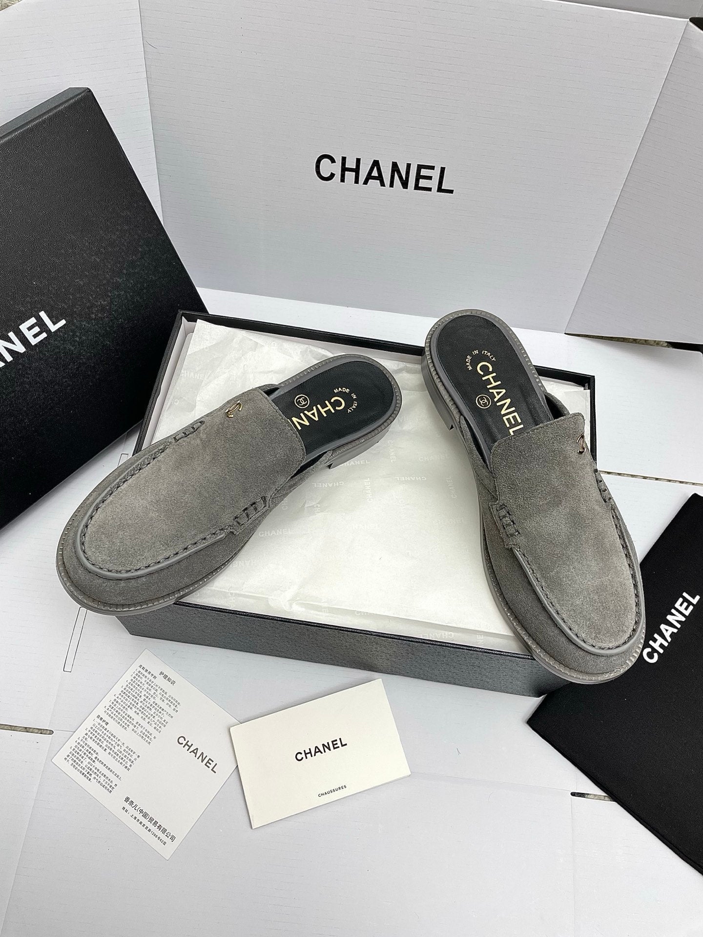 CC 26s Double C Mule Gray Suede 645304