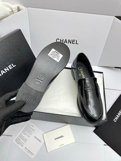 CC 26s Double C Loafers Black Calfskin 645307