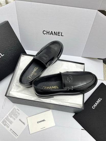 CC 26s Double C Loafers Black Calfskin 645307