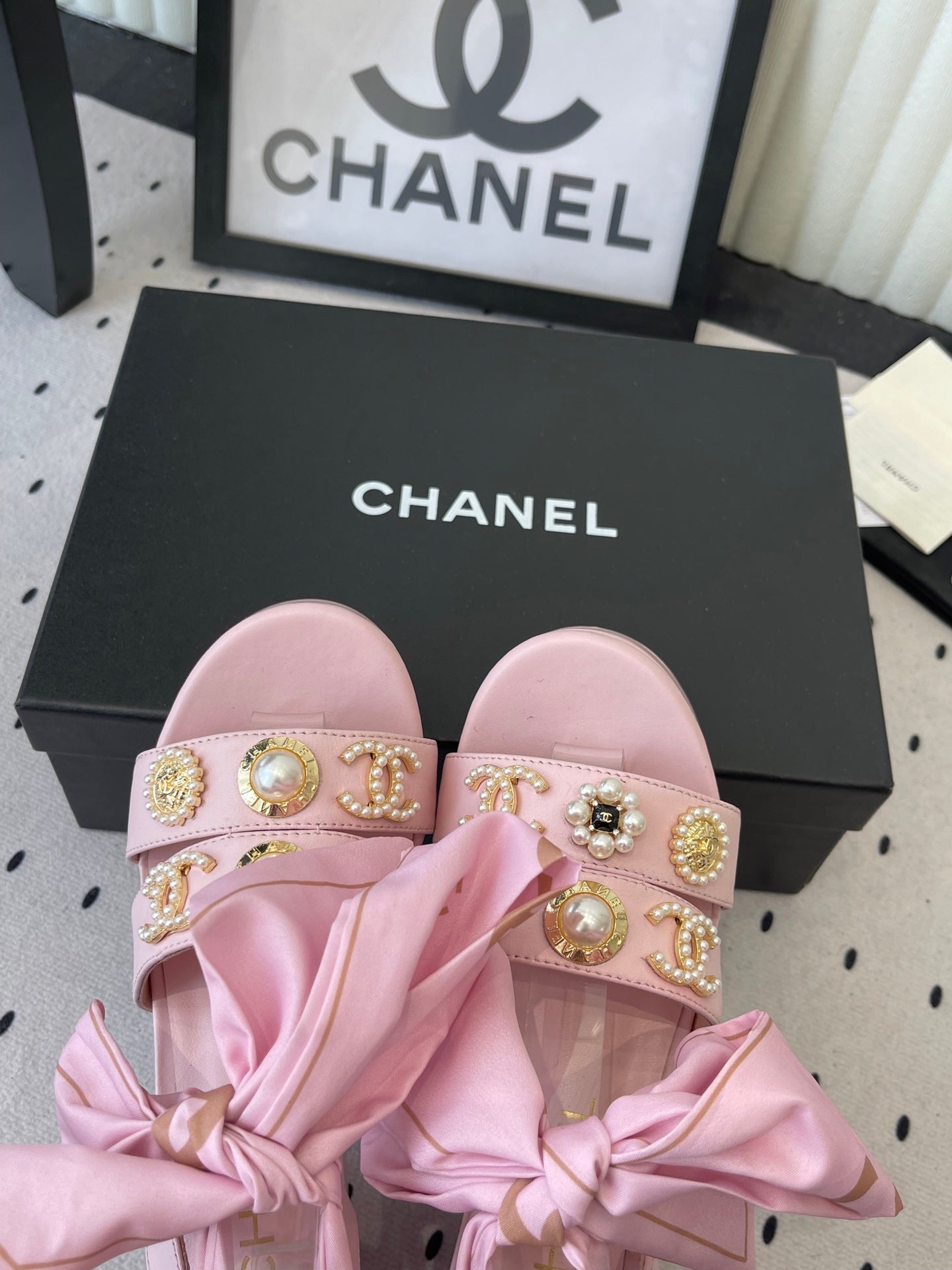 CC 26s Platform Sandals 75 Pink Sheepskin Mixed Gold Charm 650090